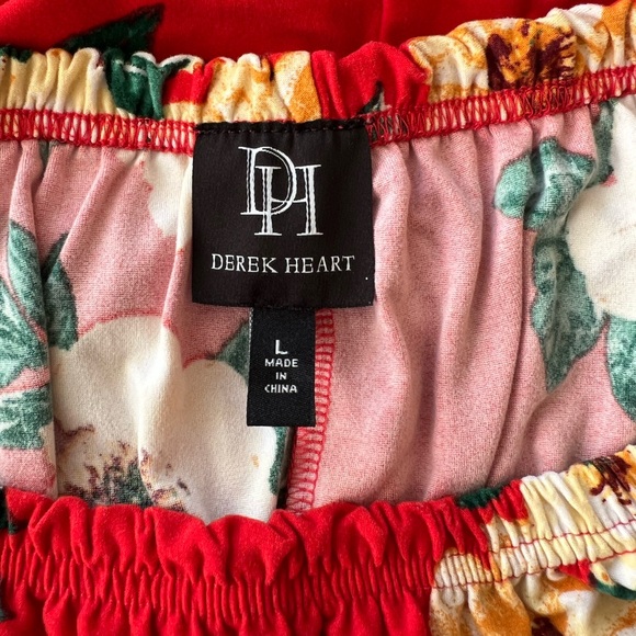 Derek Heart Red Floral Print On-Off Shoulder Super Soft Dress - Picture 2 of 13